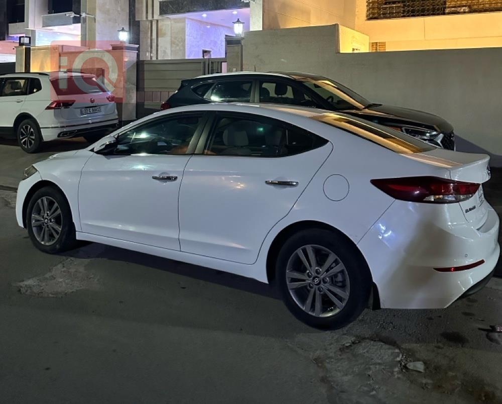 هيونداي النترا